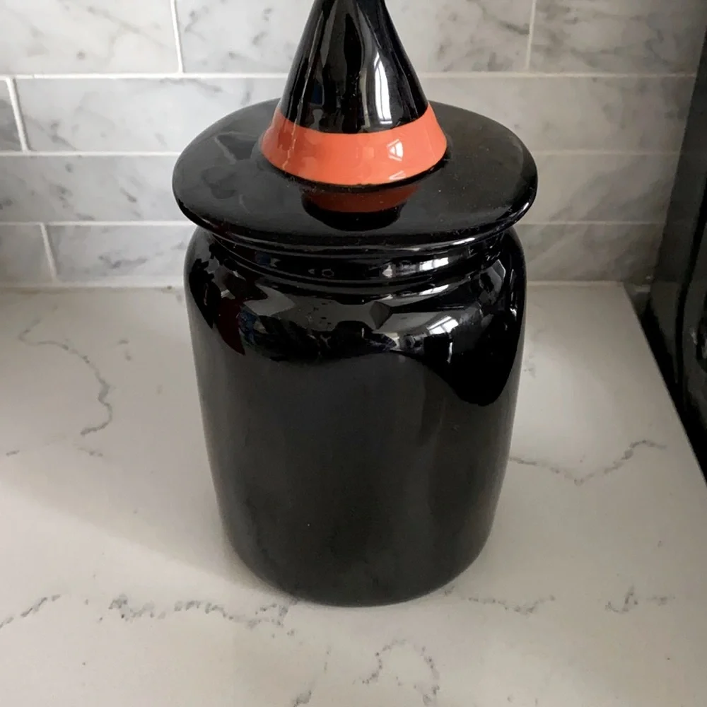 RAE Dunn βWicked Witchβ canister NWT - Picture 3 of 3